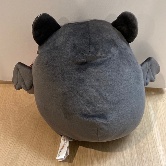 Squishmallow Emily the Black Bat (Sparkle belly and Winking) 8" NWT 2022 - Picture 2 of 3